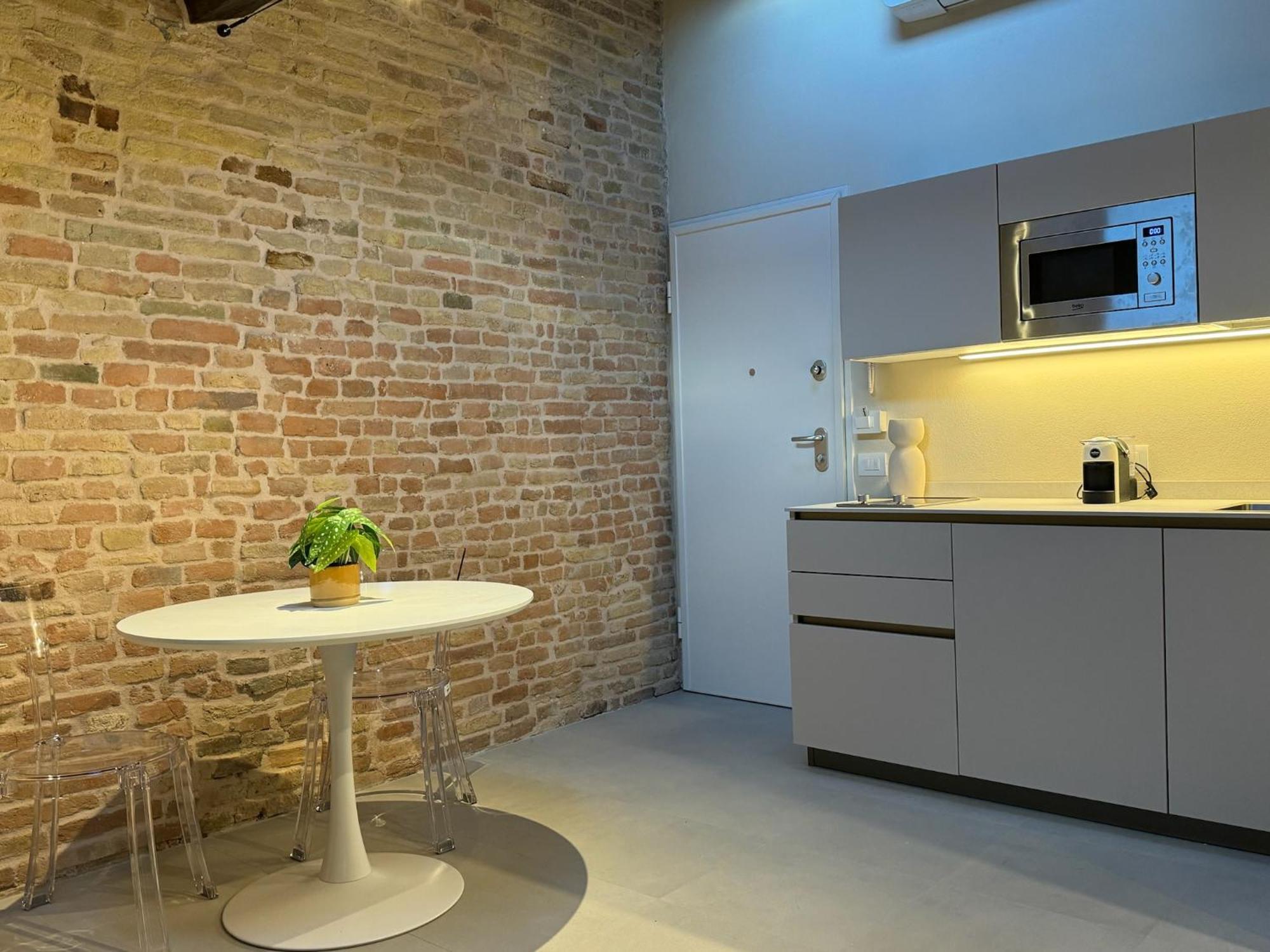 Noua Luxury Studio Apartments ラヴェンナ エクステリア 写真