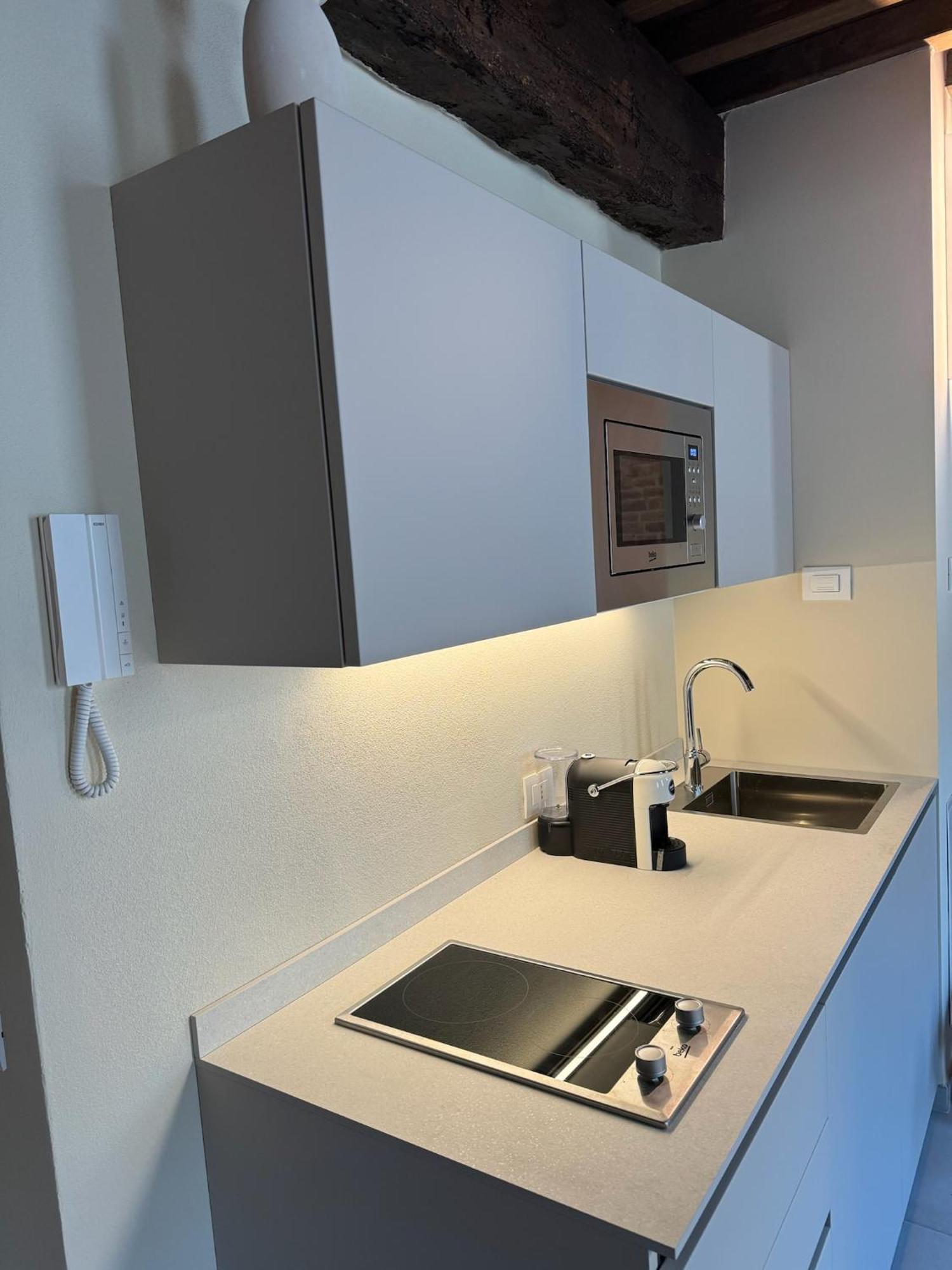 Noua Luxury Studio Apartments ラヴェンナ エクステリア 写真