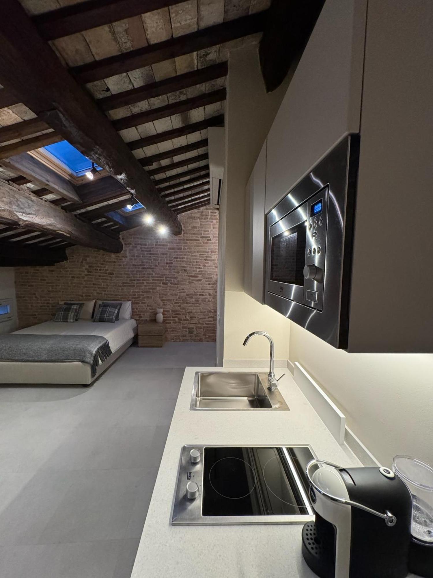 Noua Luxury Studio Apartments ラヴェンナ エクステリア 写真
